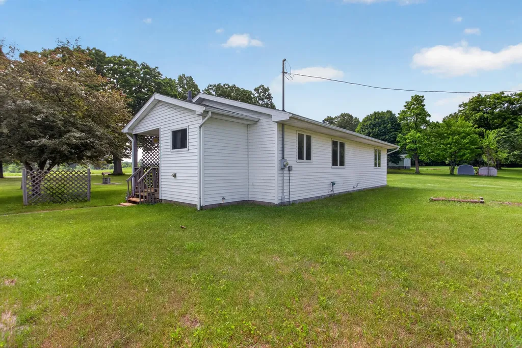 11765 Crawford Road Springport Township MI 49284