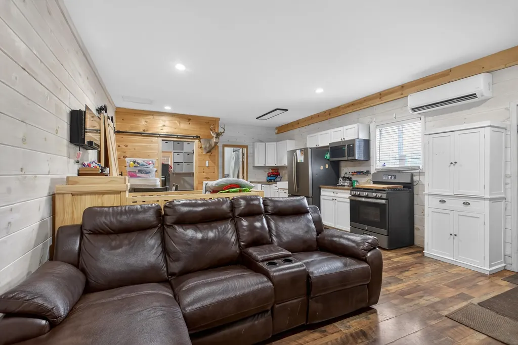 1284 Maple Grove Road Rives Township MI 49201