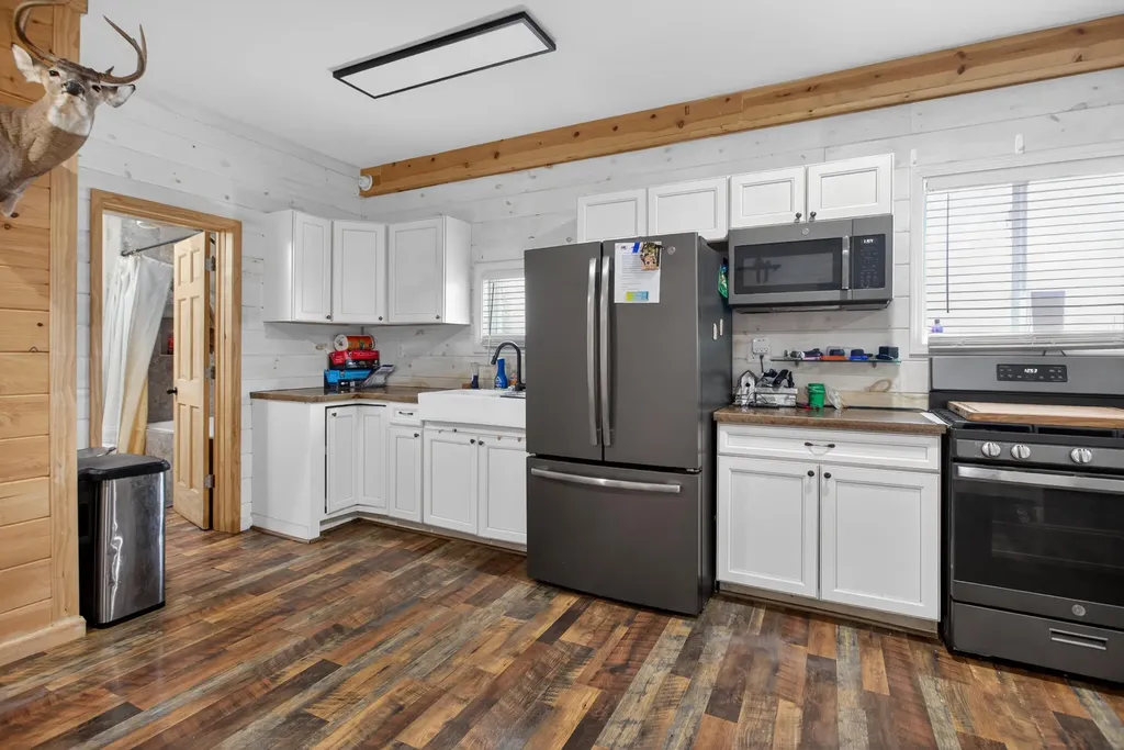 1284 Maple Grove Road Rives Township MI 49201