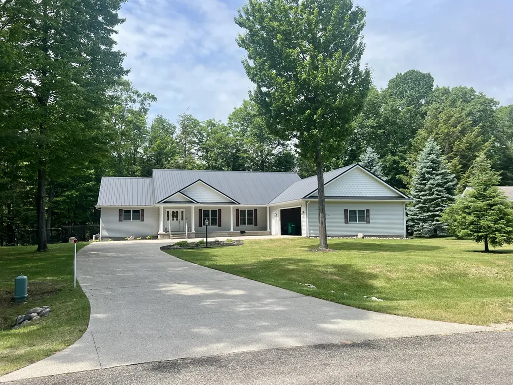 131 Indian Oaks Trail Denton Township MI 48651