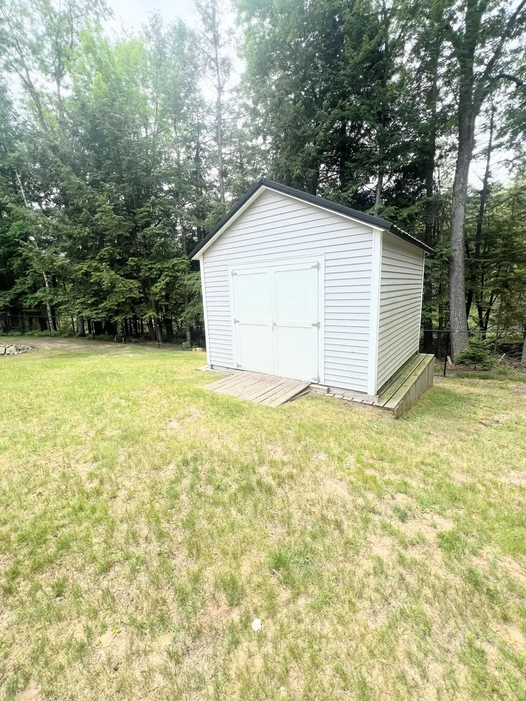 131 Indian Oaks Trail Denton Township MI 48651
