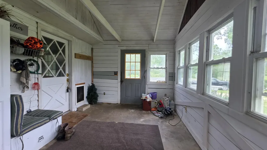 17281 Ely Road Manchester Township MI 48158