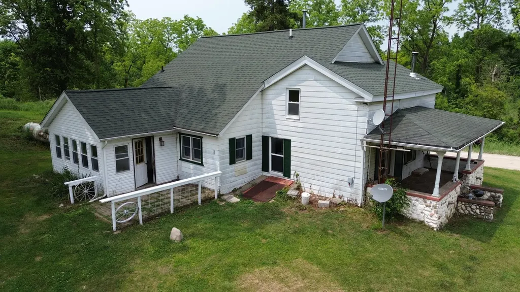 17281 Ely Road Manchester Township MI 48158