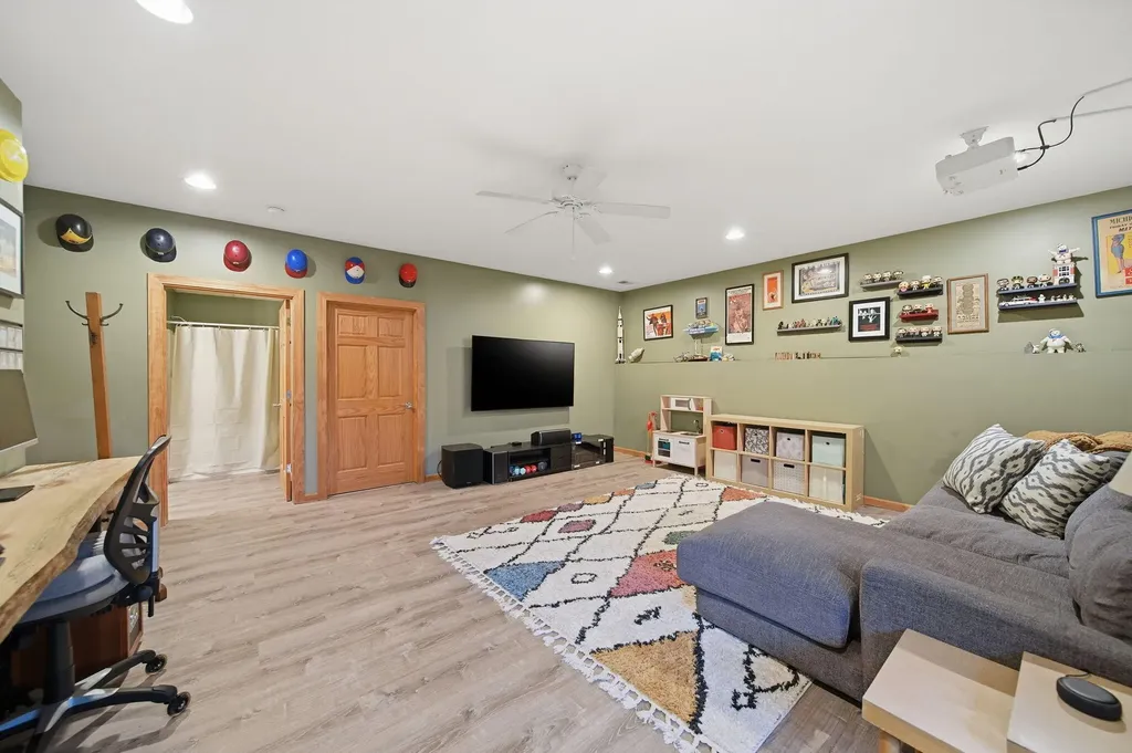 115 Ambler Drive Columbia Township MI 49230