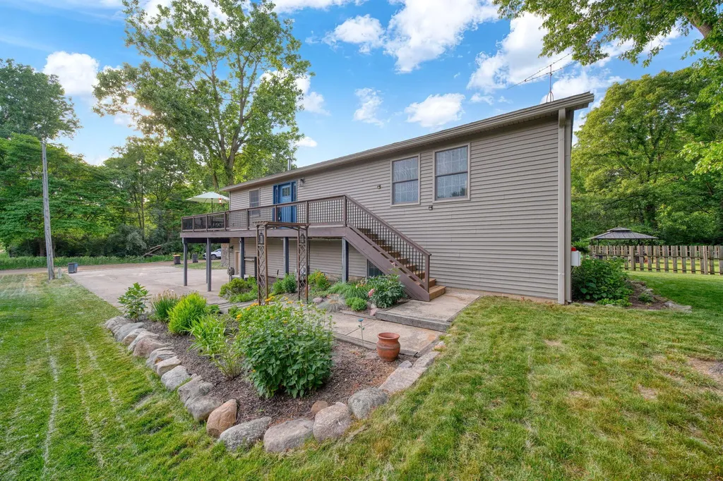115 Ambler Drive Columbia Township MI 49230