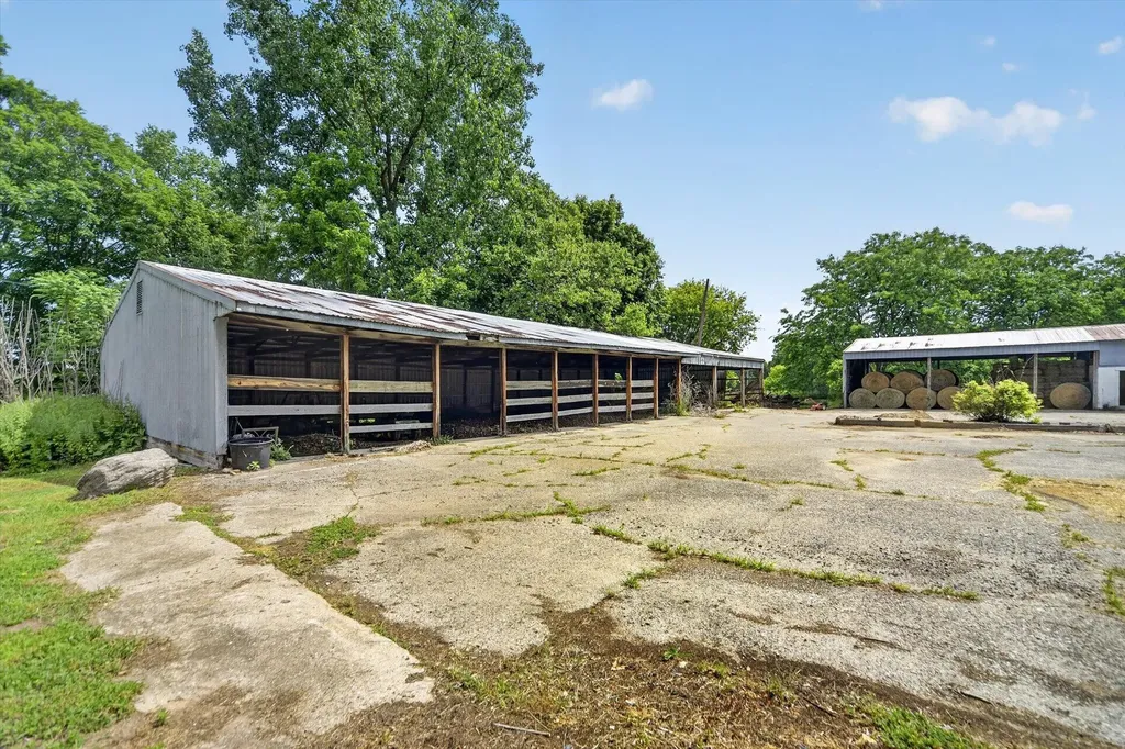 13550 Devereaux Road Parma Township MI 49224