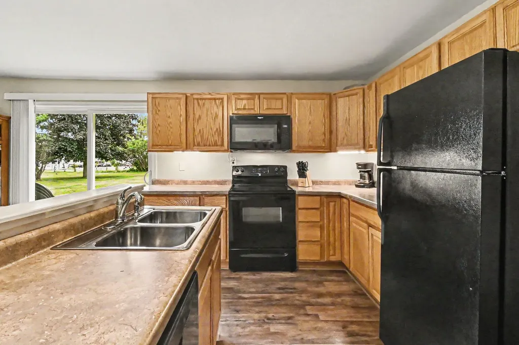 11332 Crestview Drive E Somerset Township MI 49233