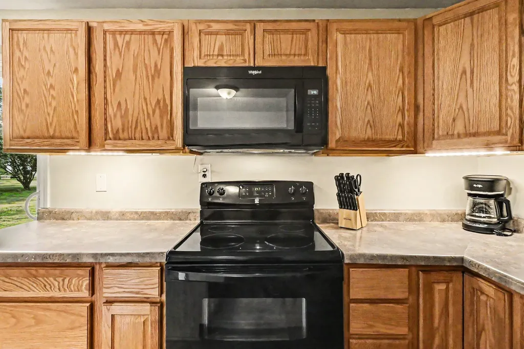 11332 Crestview Drive E Somerset Township MI 49233