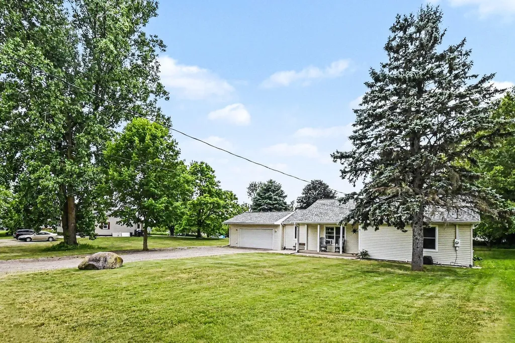 11332 Crestview Drive E Somerset Township MI 49233