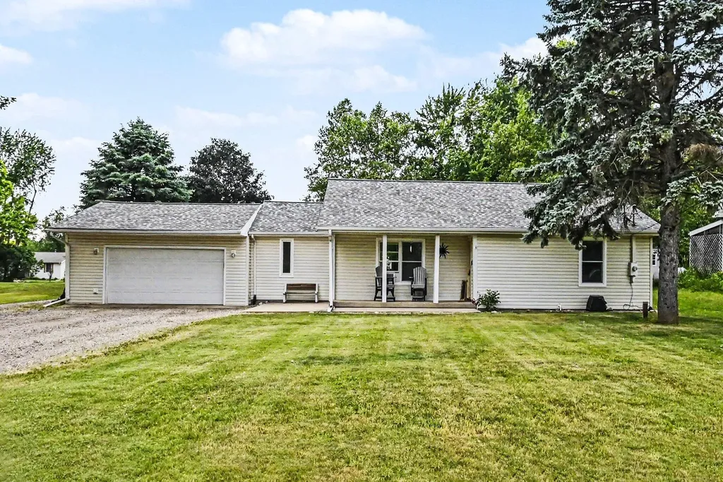 11332 Crestview Drive E Somerset Township MI 49233