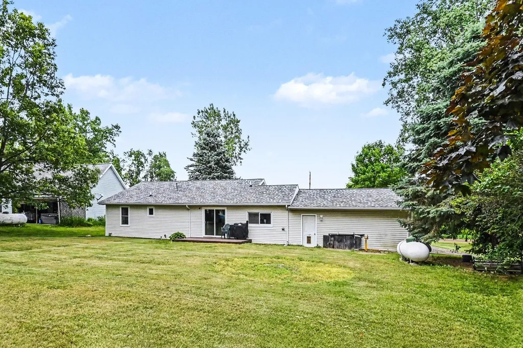 11332 Crestview Drive E Somerset Township MI 49233