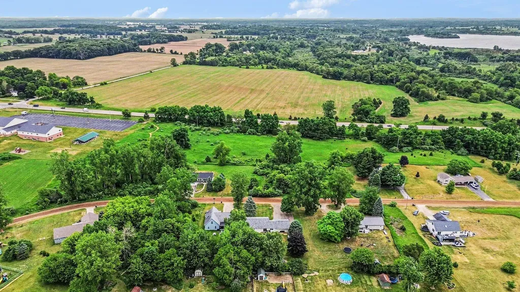 11332 Crestview Drive E Somerset Township MI 49233