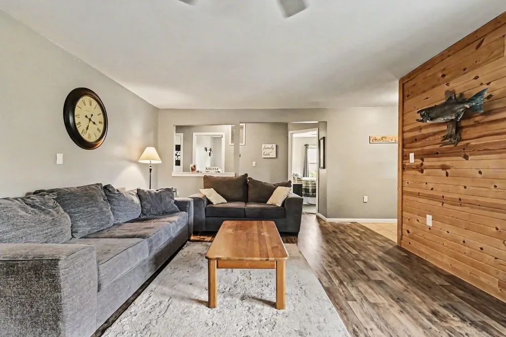11332 Crestview Drive E Somerset Township MI 49233