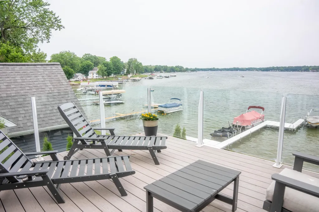 6550 N Shore Drive Columbia Township MI 49234