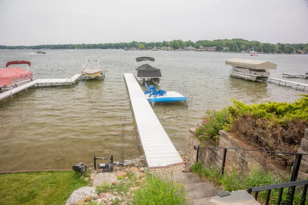 6550 N Shore Drive Columbia Township MI 49234