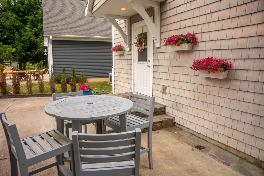 6550 N Shore Drive Columbia Township MI 49234