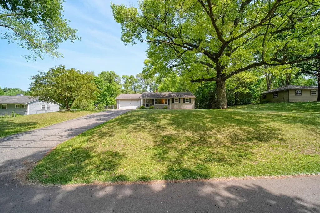 228 Mcconnell Drive Blackman Charter Township MI 49201