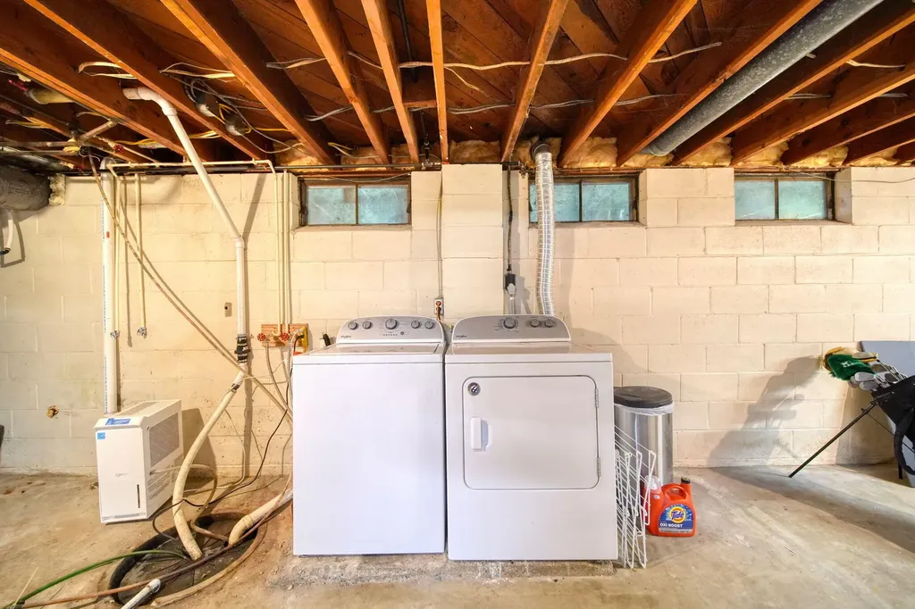 228 Mcconnell Drive Blackman Charter Township MI 49201