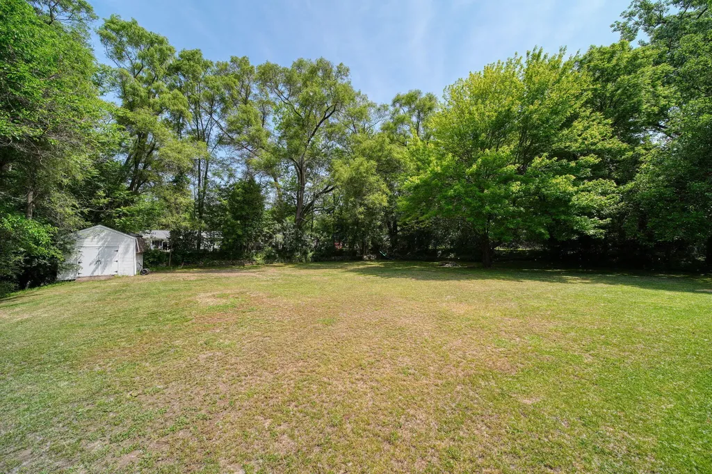 228 Mcconnell Drive Blackman Charter Township MI 49201