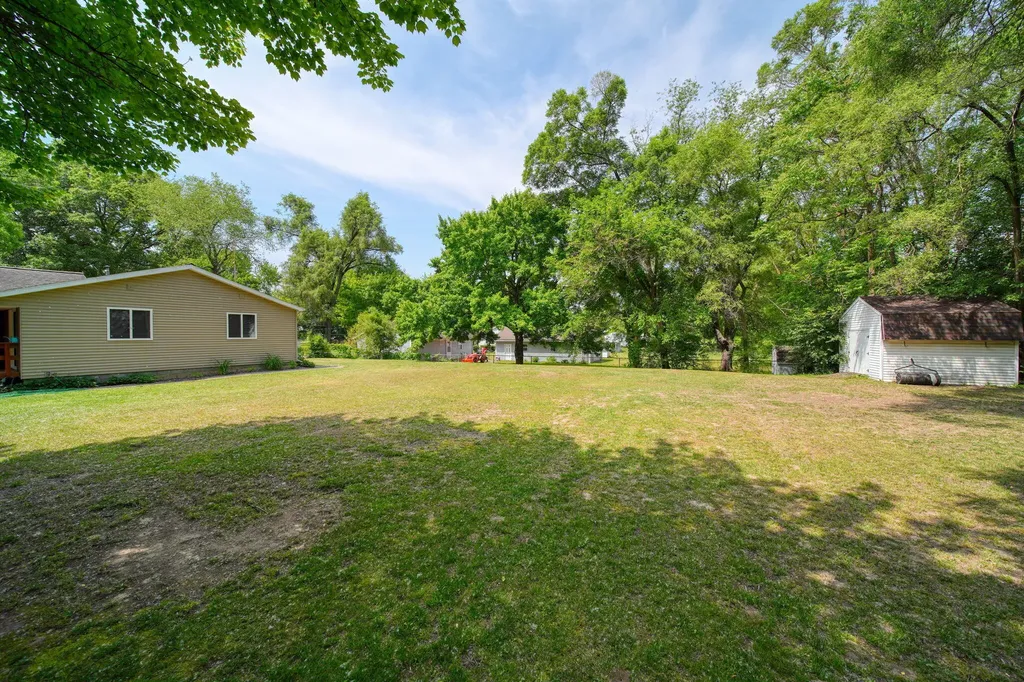 228 Mcconnell Drive Blackman Charter Township MI 49201