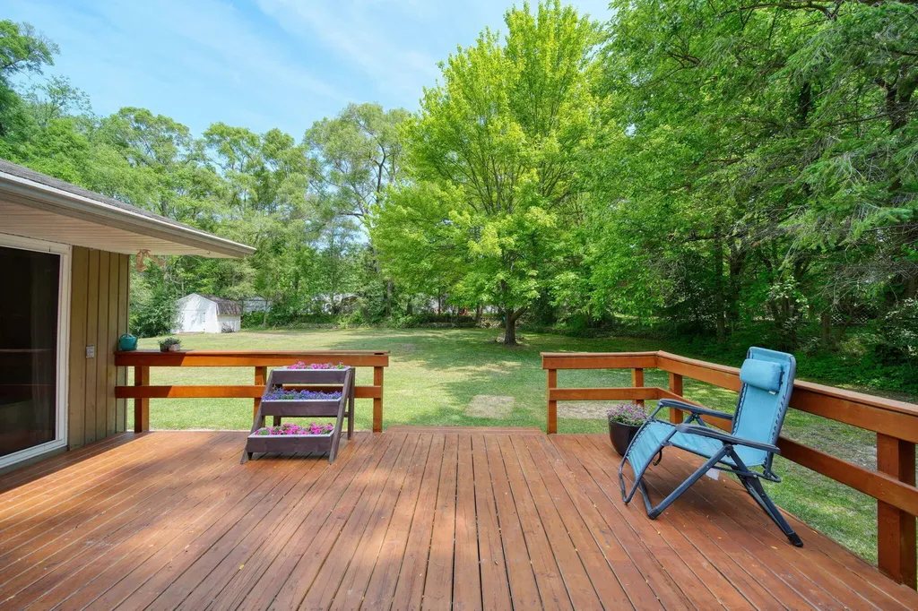 228 Mcconnell Drive Blackman Charter Township MI 49201
