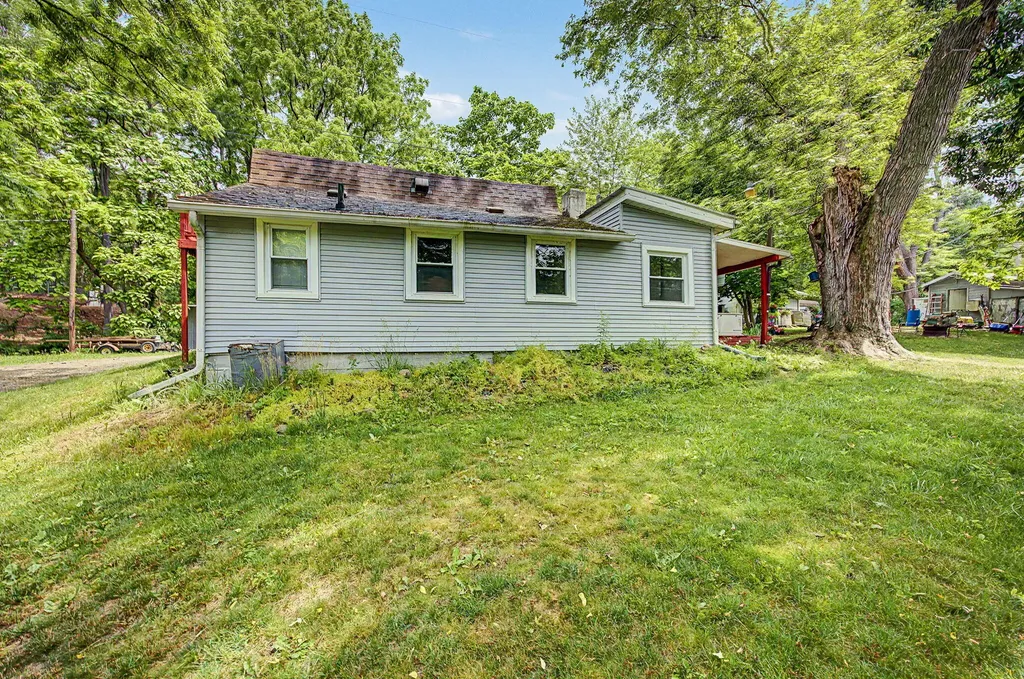 11808 Beech Road Norvell Township MI 49230