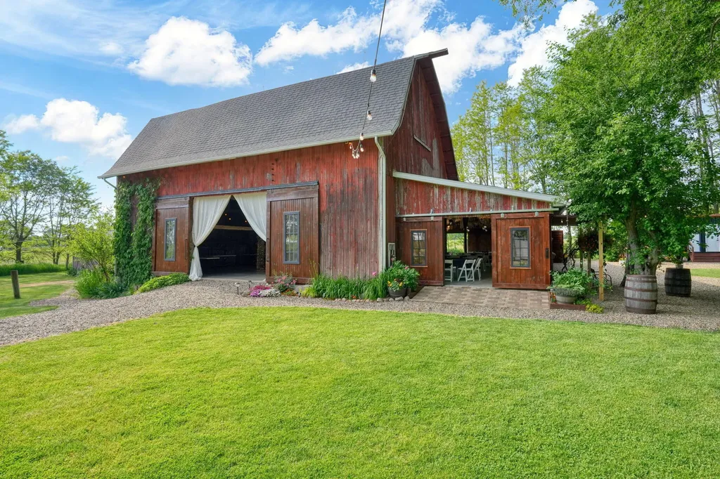 11242 Devereaux Road Parma Township MI 49269