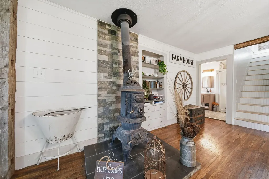 11242 Devereaux Road Parma Township MI 49269
