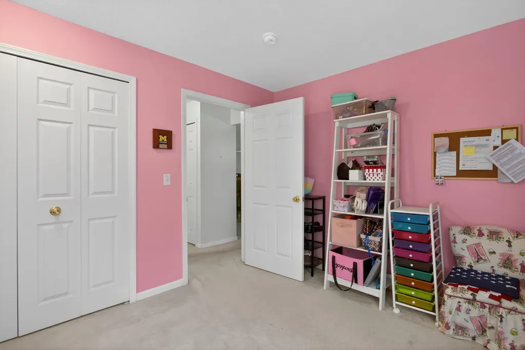 864 W Barrington Circle Summit Township MI 49203