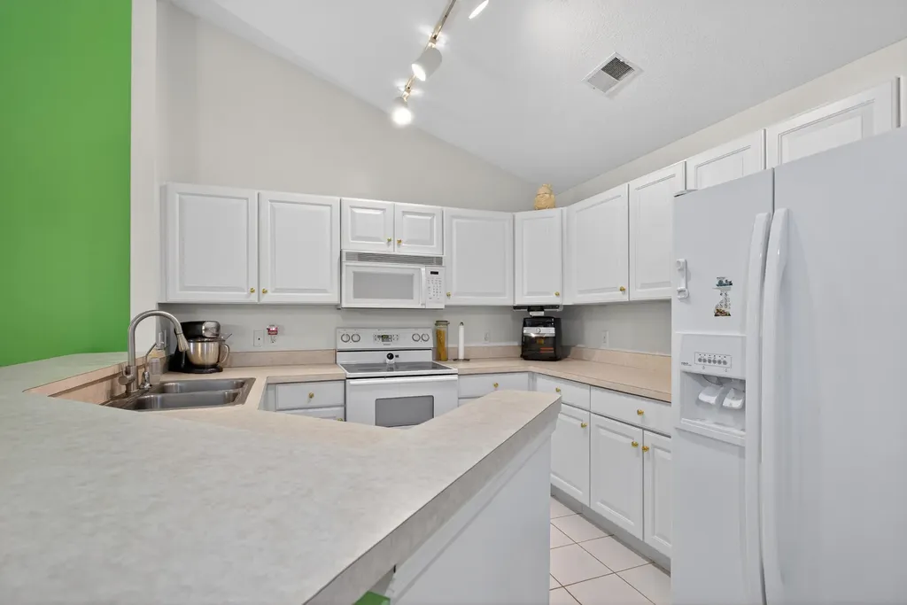 864 W Barrington Circle Summit Township MI 49203
