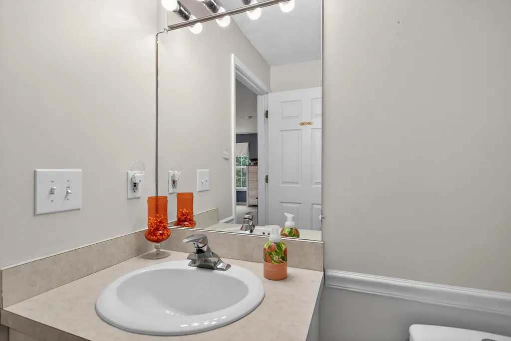 864 W Barrington Circle Summit Township MI 49203