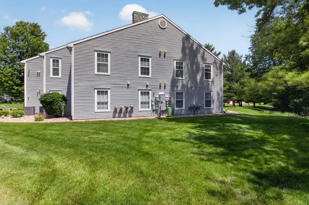 864 W Barrington Circle Summit Township MI 49203