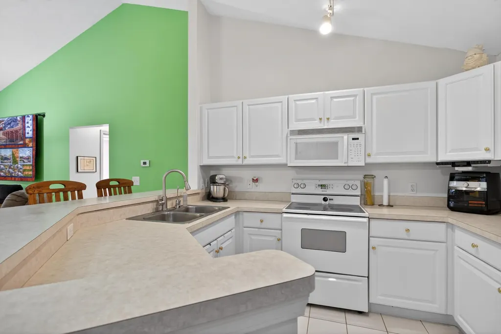 864 W Barrington Circle Summit Township MI 49203