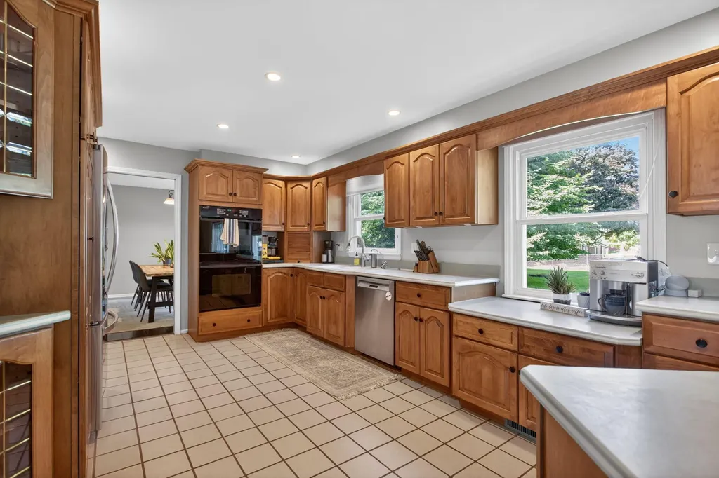5912 Salabelle Street Summit Township MI 49201