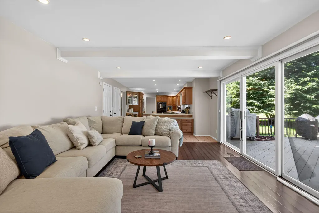 5912 Salabelle Street Summit Township MI 49201