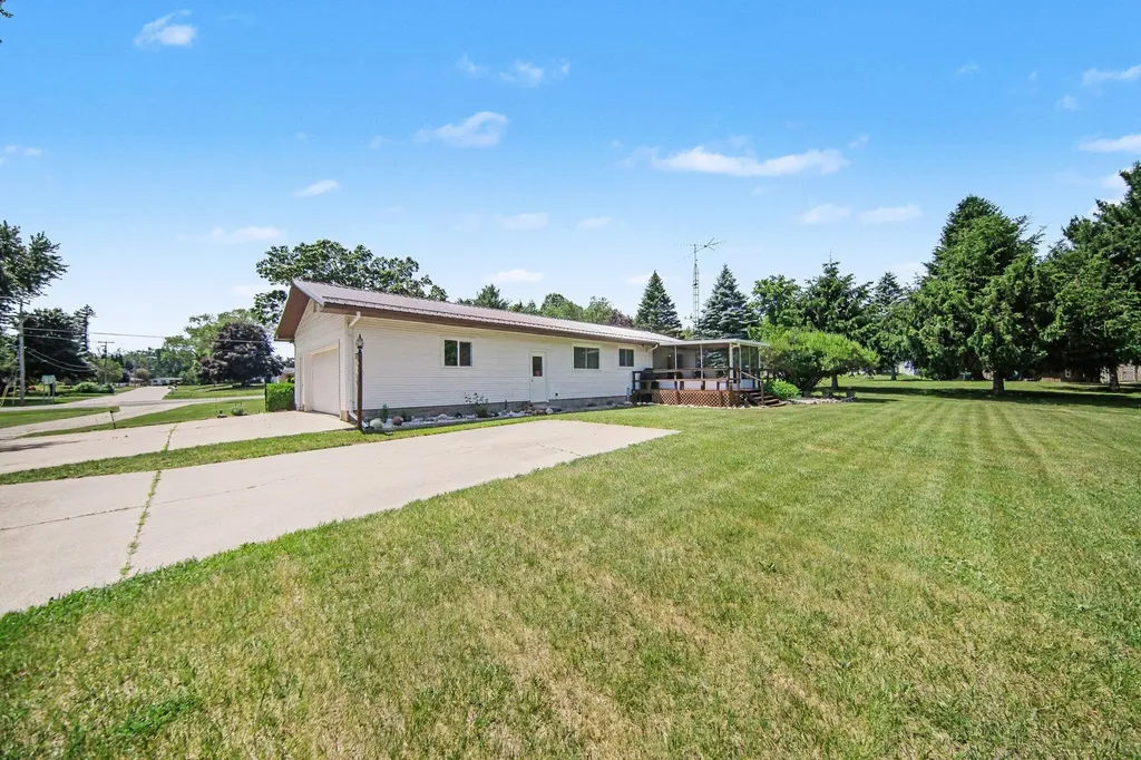 4555 Clinton Road Blackman Charter Township MI 49201