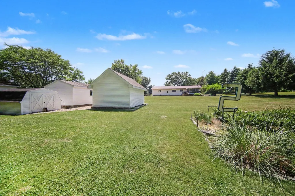4555 Clinton Road Blackman Charter Township MI 49201