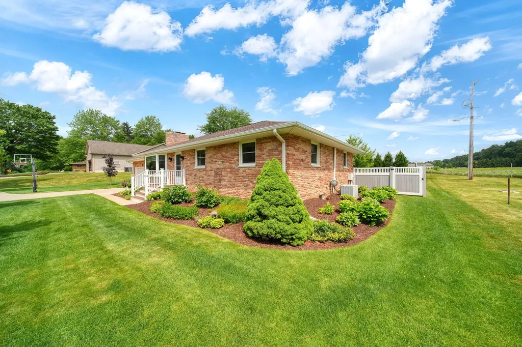 3780 Hendee Road Blackman Charter Township MI 49201