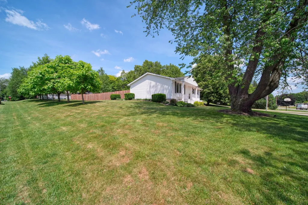 3128 Fawn Lane Blackman Charter Township MI 49201
