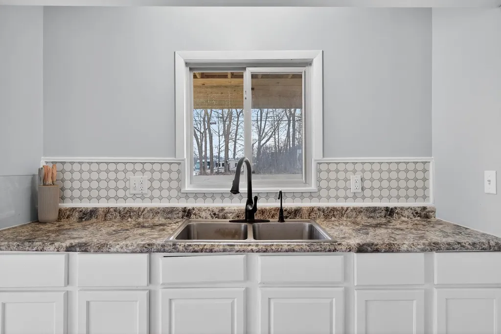 10568 Woodbrook Drive Somerset Township MI 49233