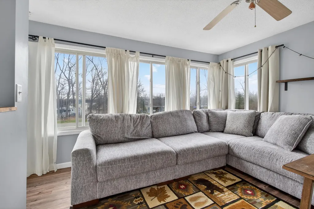 10568 Woodbrook Drive Somerset Township MI 49233