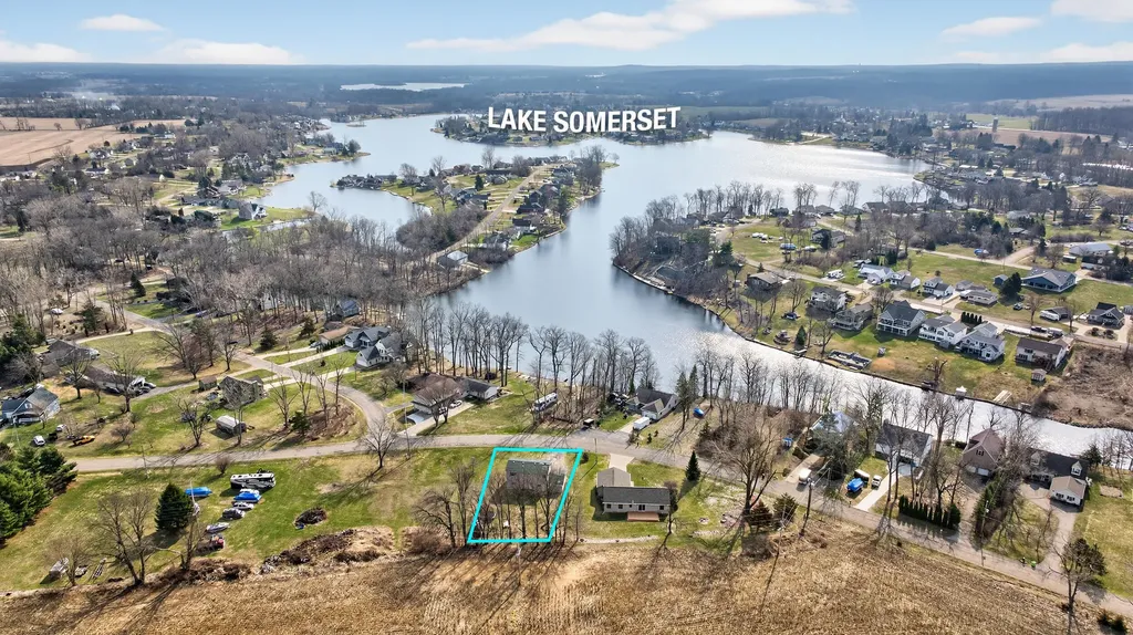 10568 Woodbrook Drive Somerset Township MI 49233