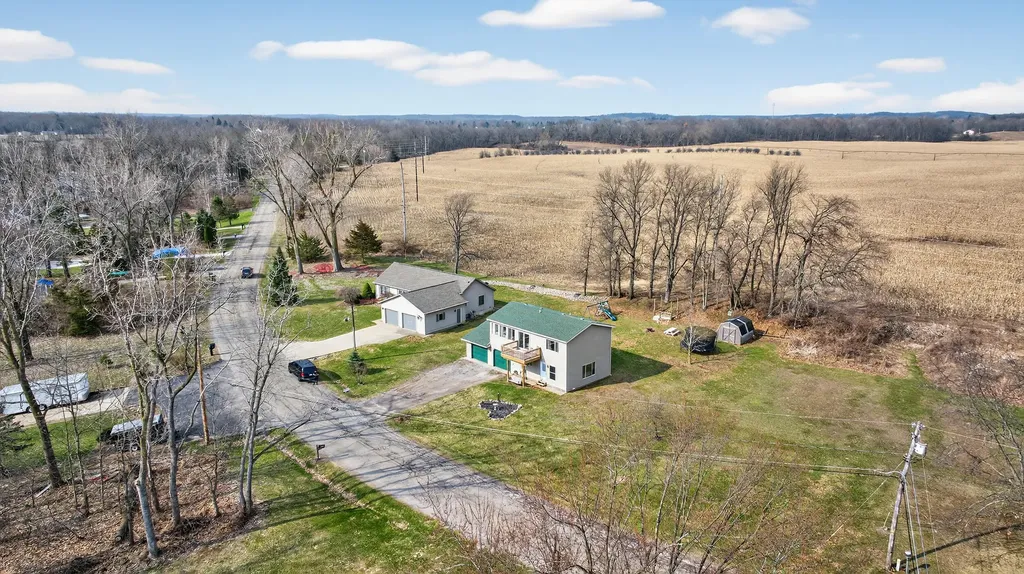 10568 Woodbrook Drive Somerset Township MI 49233