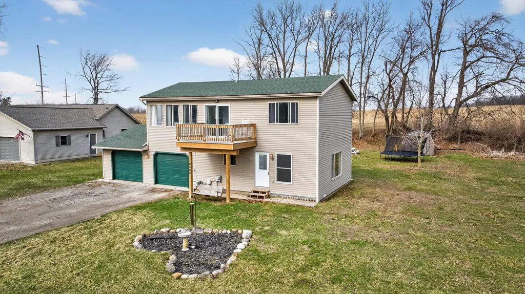 10568 Woodbrook Drive Somerset Township MI 49233