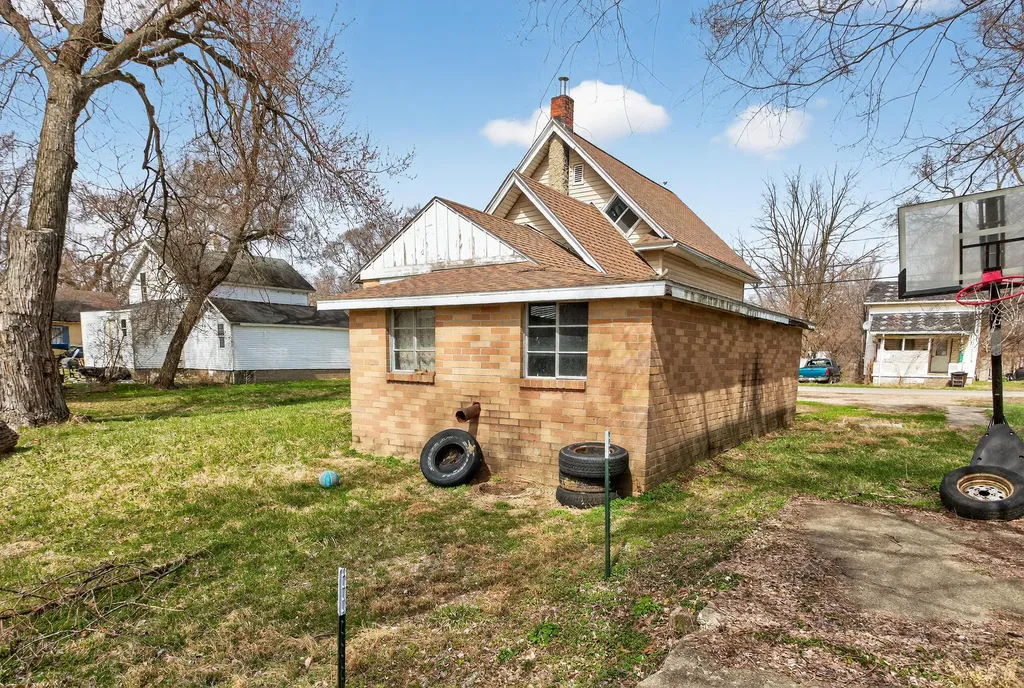 137 Hollis Street Summit Township MI 49203