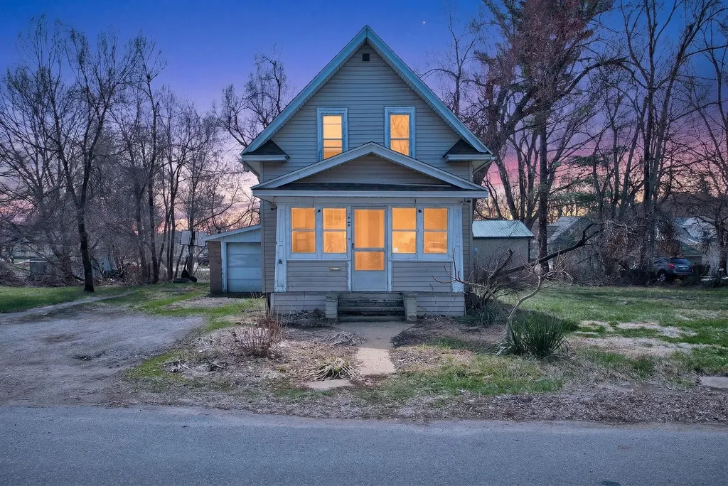 137 Hollis Street Summit Township MI 49203