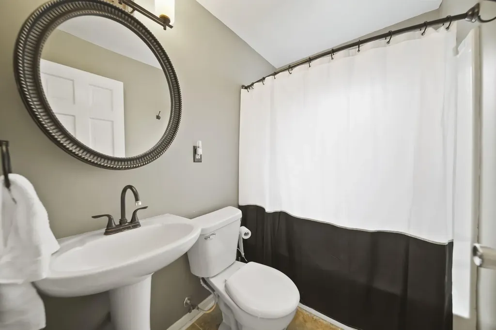 3291 Minerva Street Ferndale City MI 48220