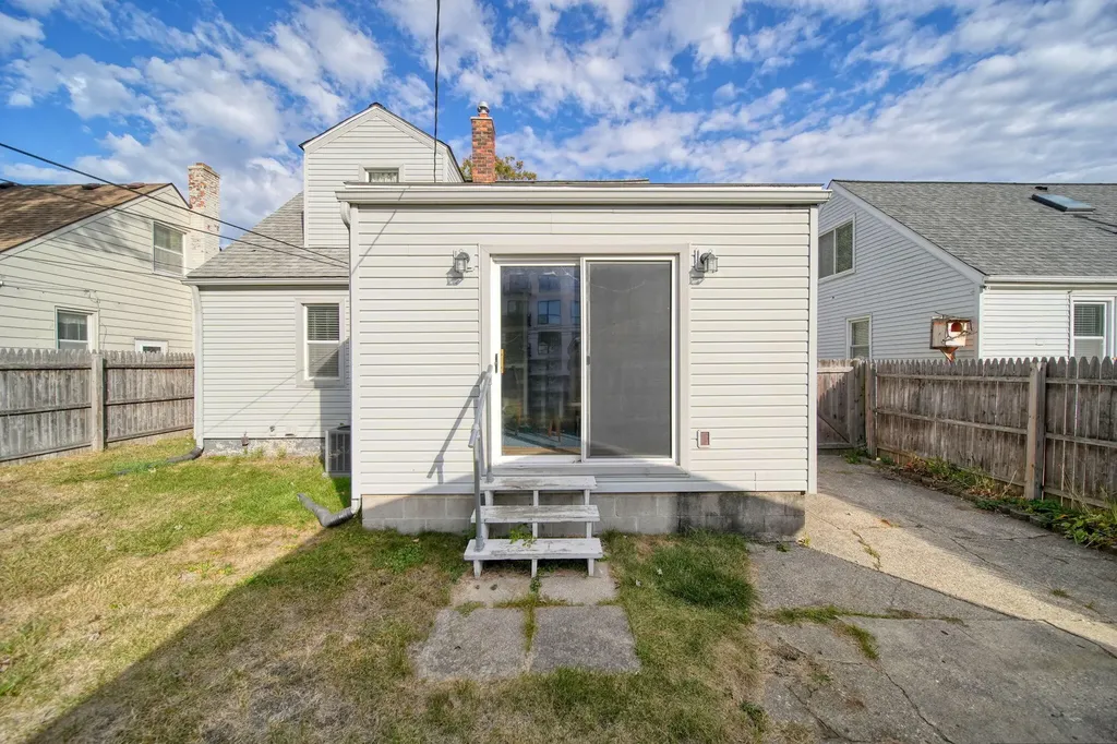 3291 Minerva Street Ferndale City MI 48220