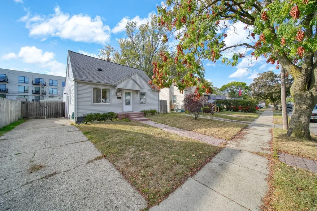 3291 Minerva Street Ferndale City MI 48220