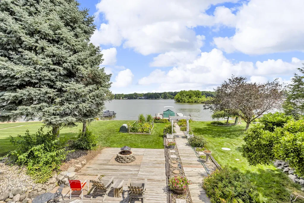 7596 Wadding Drive Cambridge Township MI 49265